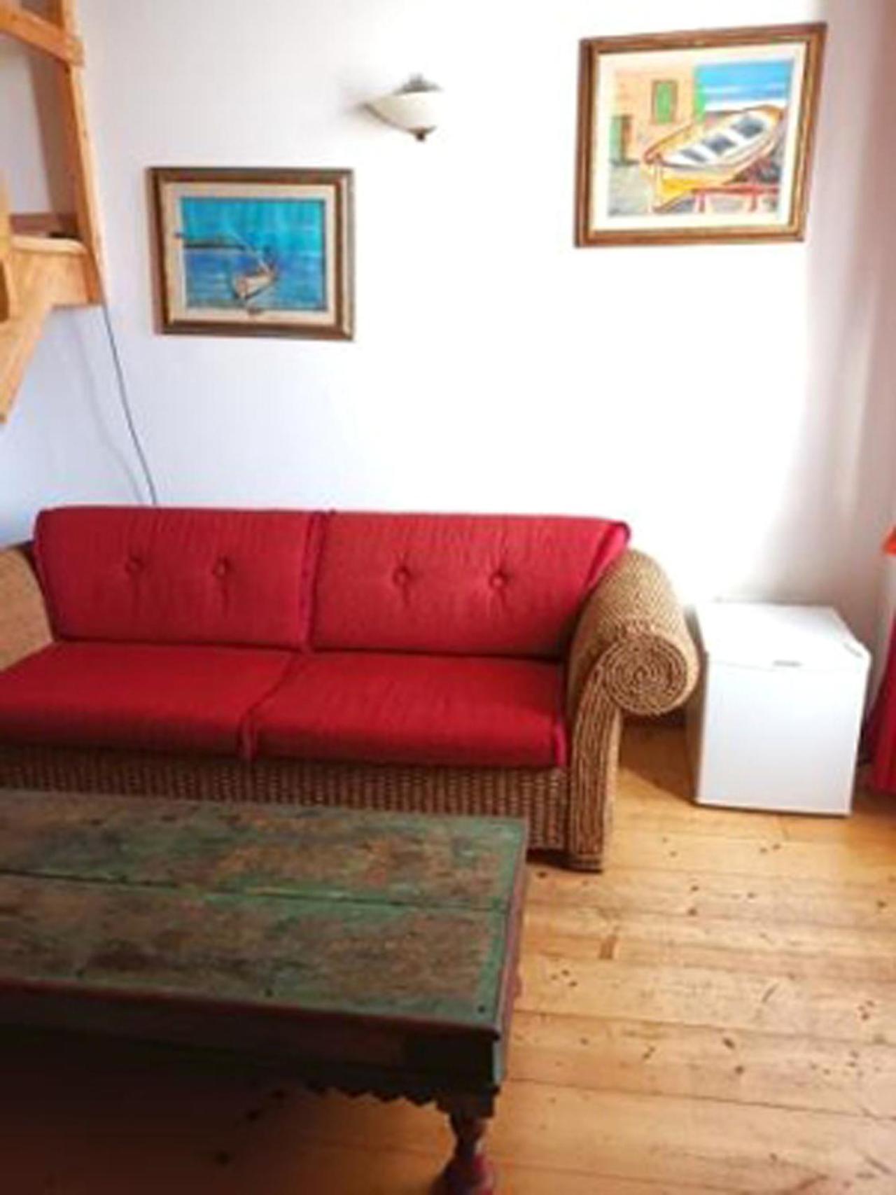 B&B Le Finestre Su Via Cavour Sássari Quarto foto