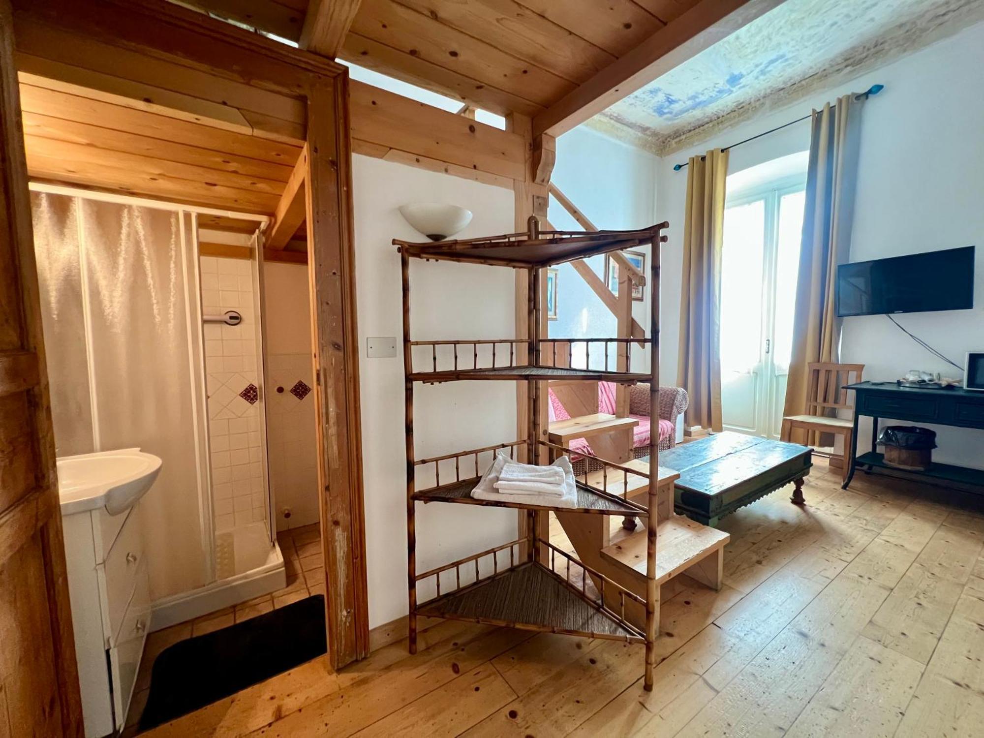 B&B Le Finestre Su Via Cavour Sássari Quarto foto